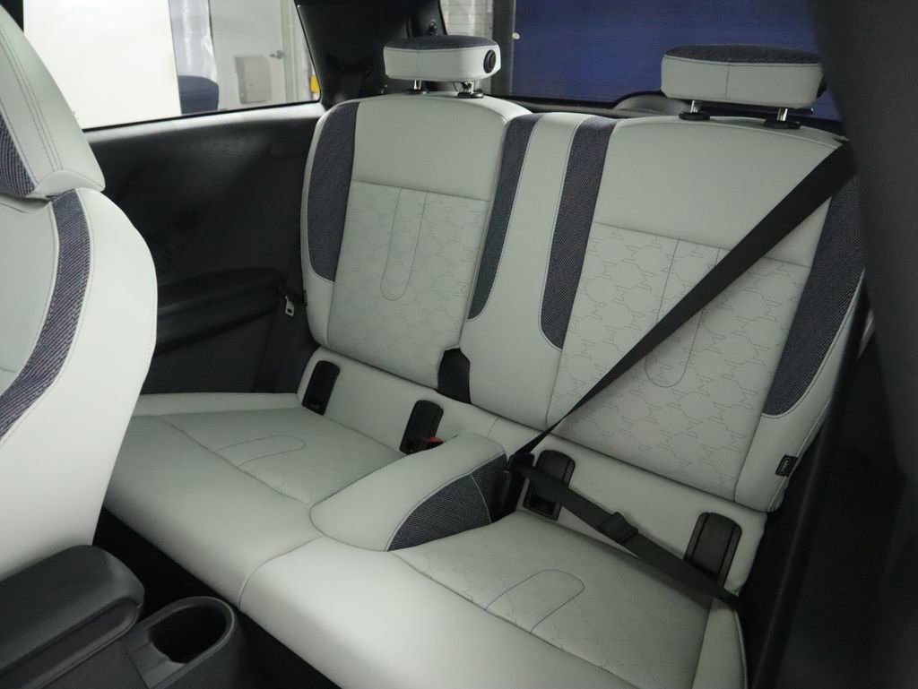 New 2026 MINI Cooper 2-Door Hardtop image 14