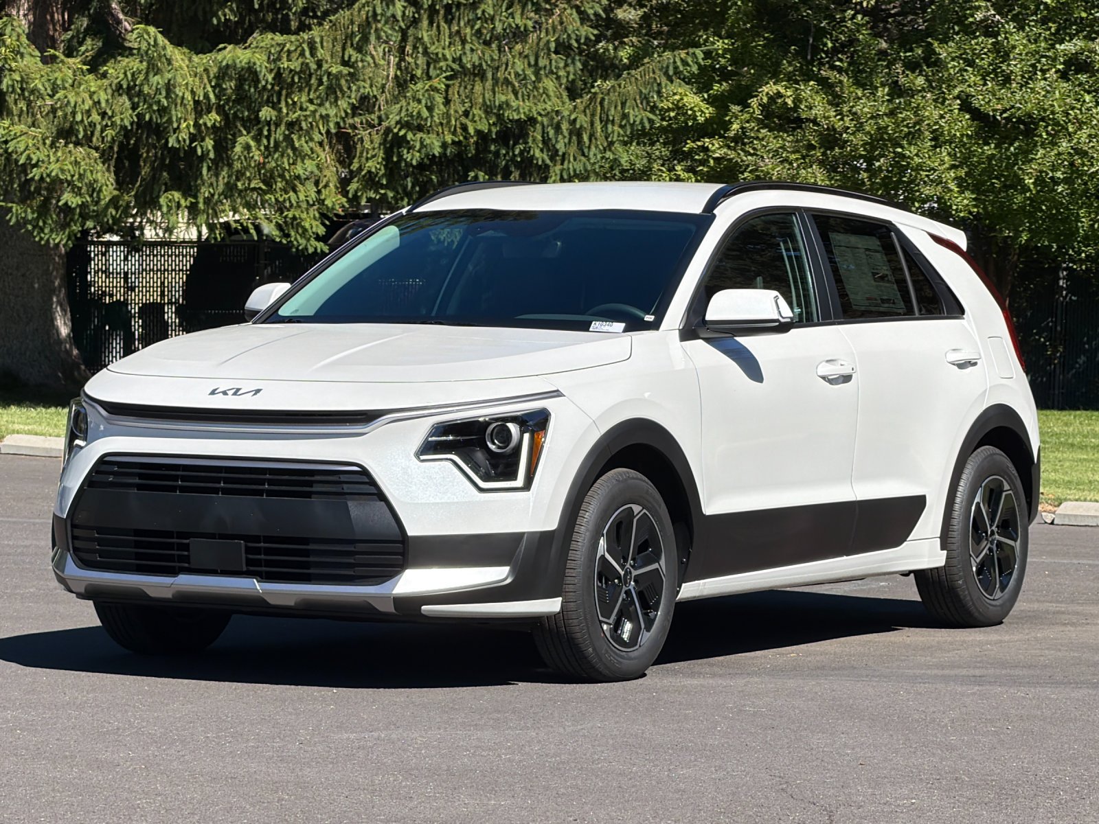 New 2026 Kia Niro EX FWD image 8