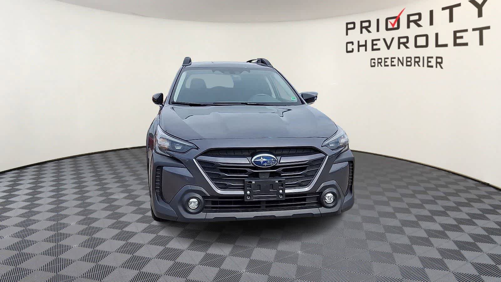 Used 2024 Subaru Outback Premium AWD/4WD image 3