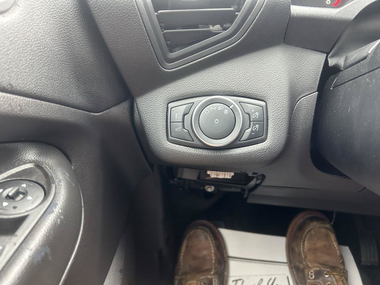 Used 2017 Ford Escape SE w/ Equipment Group 201A FWD image 26