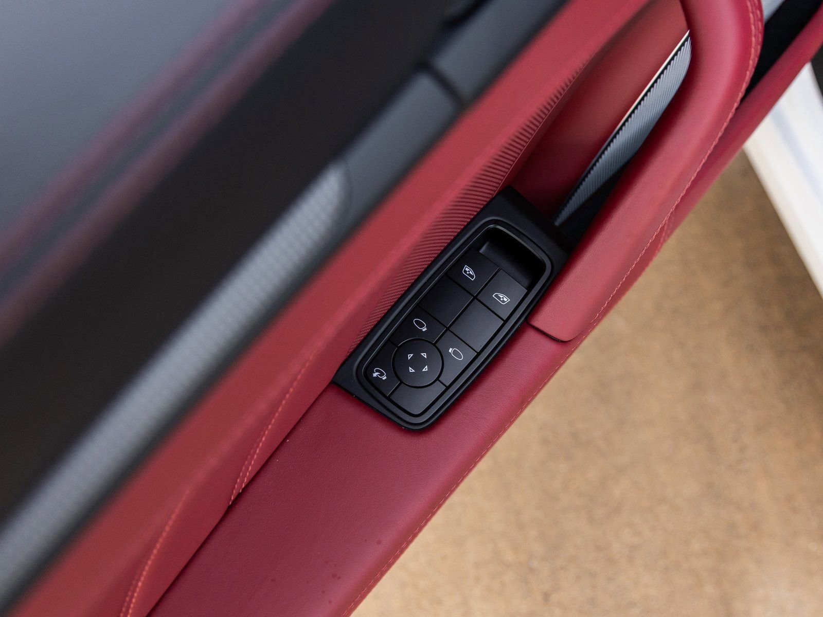 Certified 2026 Porsche 911 Targa 4 GTS image 30