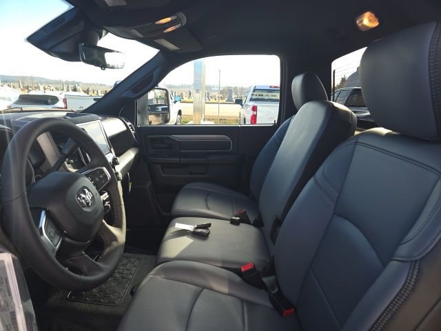 Used 2025 RAM 5500 Tradesman AWD/4WD image 10