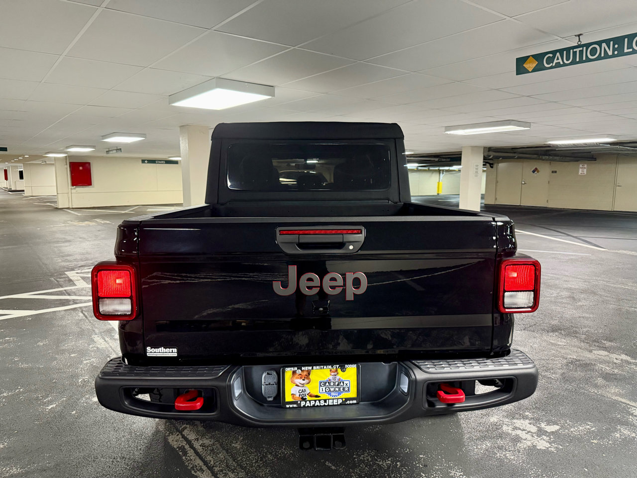 Used 2022 Jeep Gladiator Rubicon w/ Cold Weather Group image 10