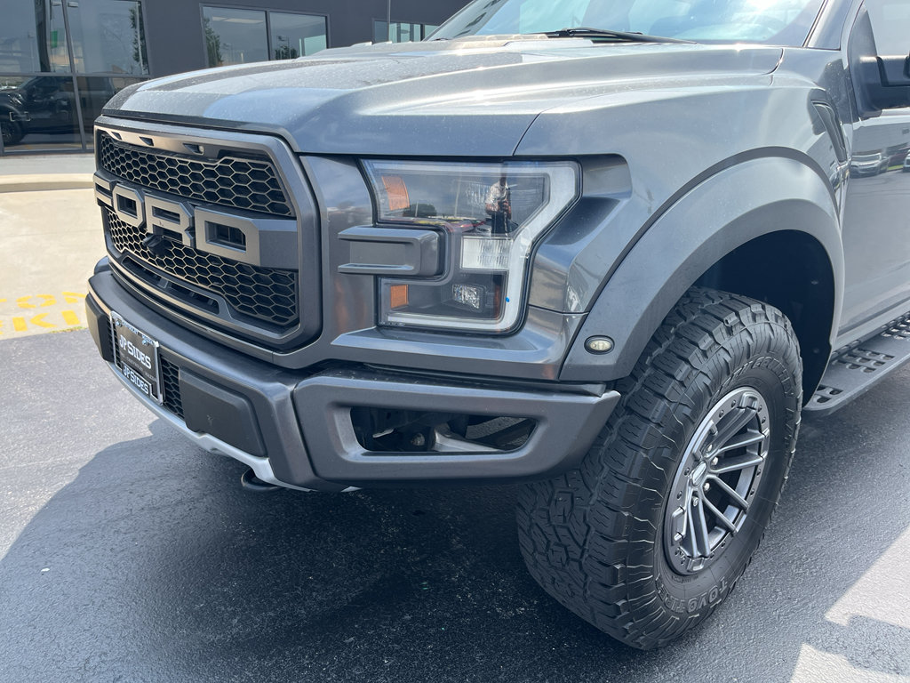 Used 2019 Ford F150 Raptor w/ Equipment Group 802A Luxury AWD/4WD image 4