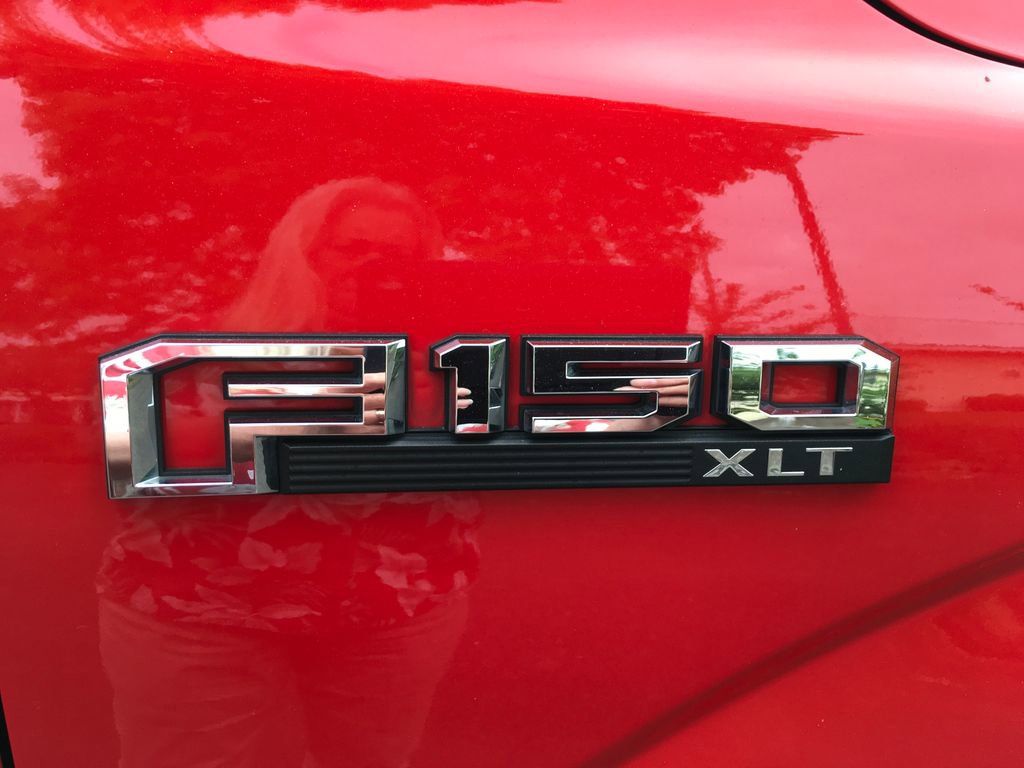 Used 2018 Ford F150 XLT w/ Equipment Group 302A Luxury AWD/4WD image 11