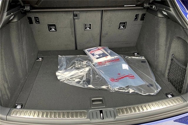 New 2025 Porsche Macan image 20