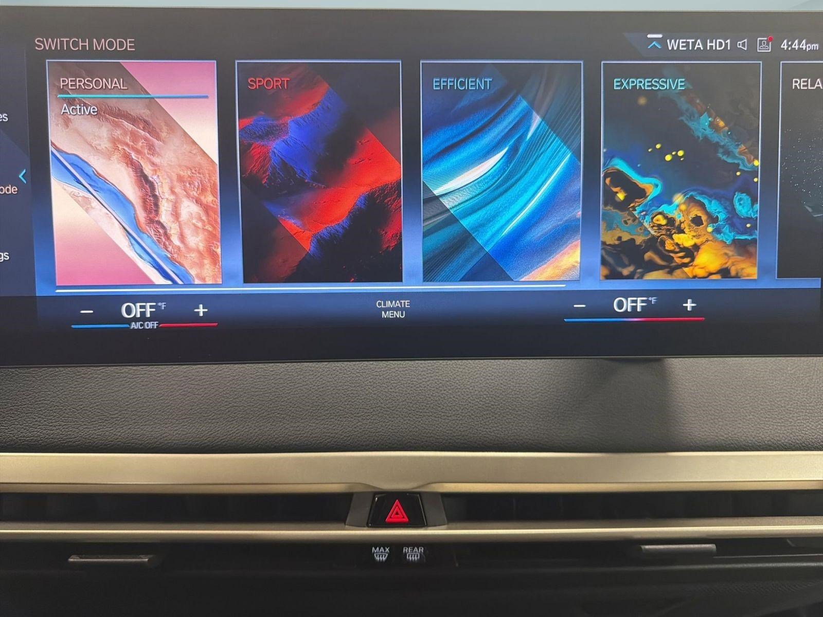 Used 2023 BMW iX xDrive50 w/ Premium Package image 19