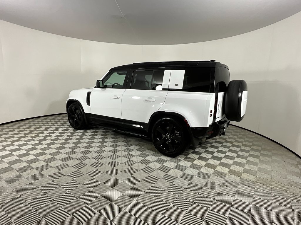 Certified 2024 Land Rover Defender 110 X-Dynamic SE image 3