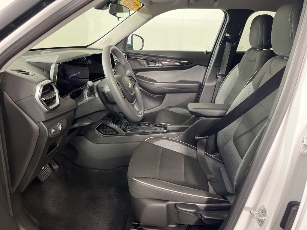Certified 2025 Chevrolet TrailBlazer LT FWD image 20