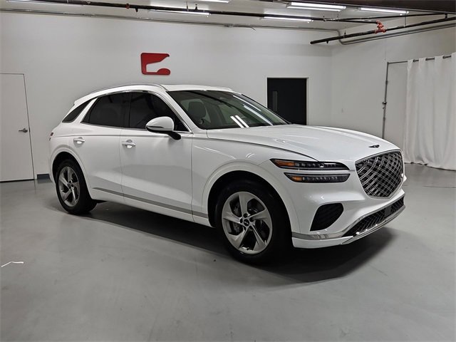 Used 2026 Genesis GV70 2.5T Select image 2