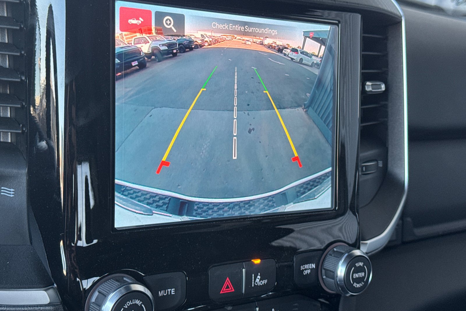 New 2027 RAM 1500 4x4 Crew Cab image 17