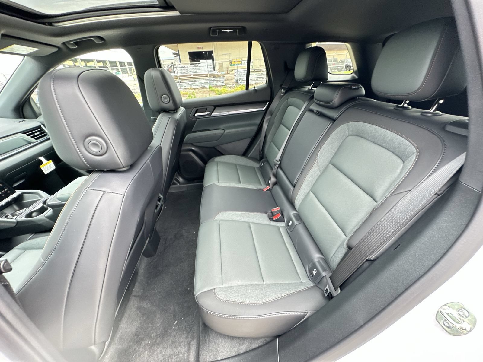 New 2026 GMC Terrain AT4 w/ Convenience Package III AWD/4WD image 25
