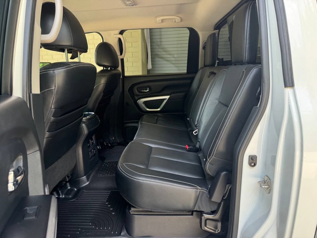 Used 2016 Nissan Titan PRO-4X w/ Pro-4x Convenience Package AWD/4WD image 27