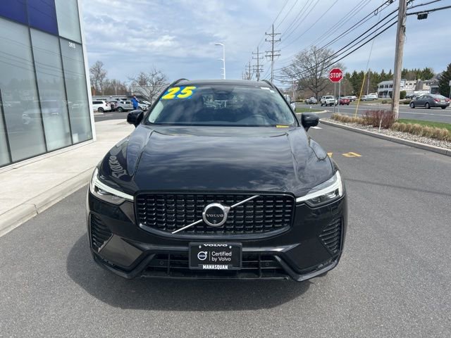 Certified 2025 Volvo XC60 B5 Plus image 7