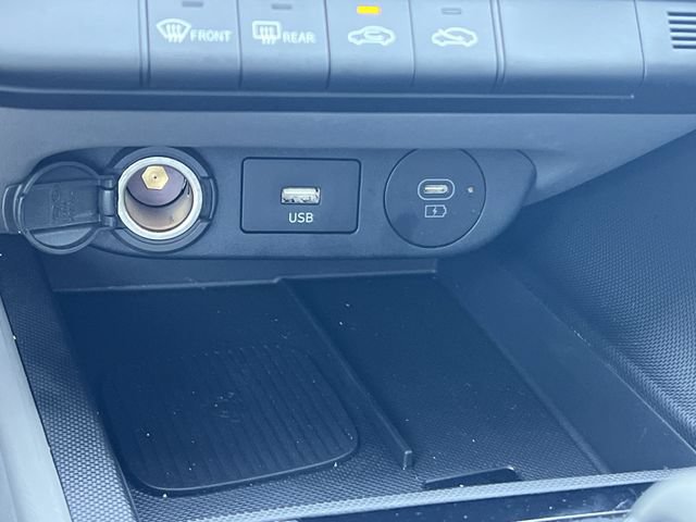 Certified 2025 Hyundai Elantra SEL FWD image 29