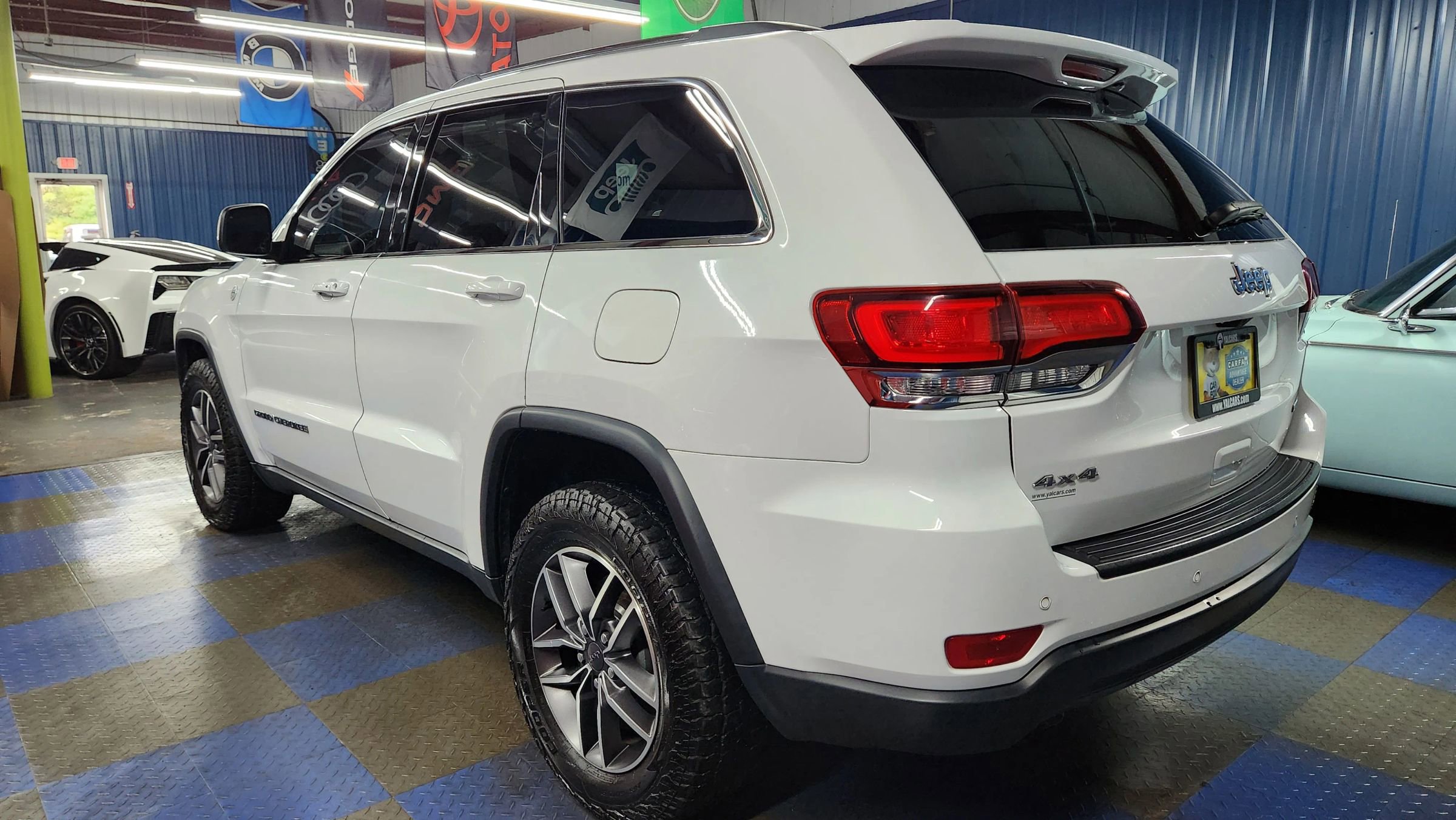 Used 2020 Jeep Grand Cherokee Laredo w/ Quick Order Package 2BN North image 4