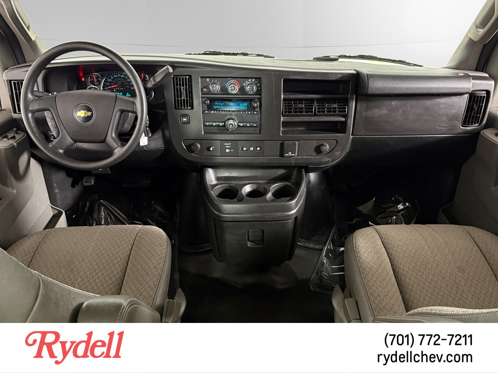 Used 2019 Chevrolet Express 3500 Extended w/ Driver Convenience Package RWD image 12