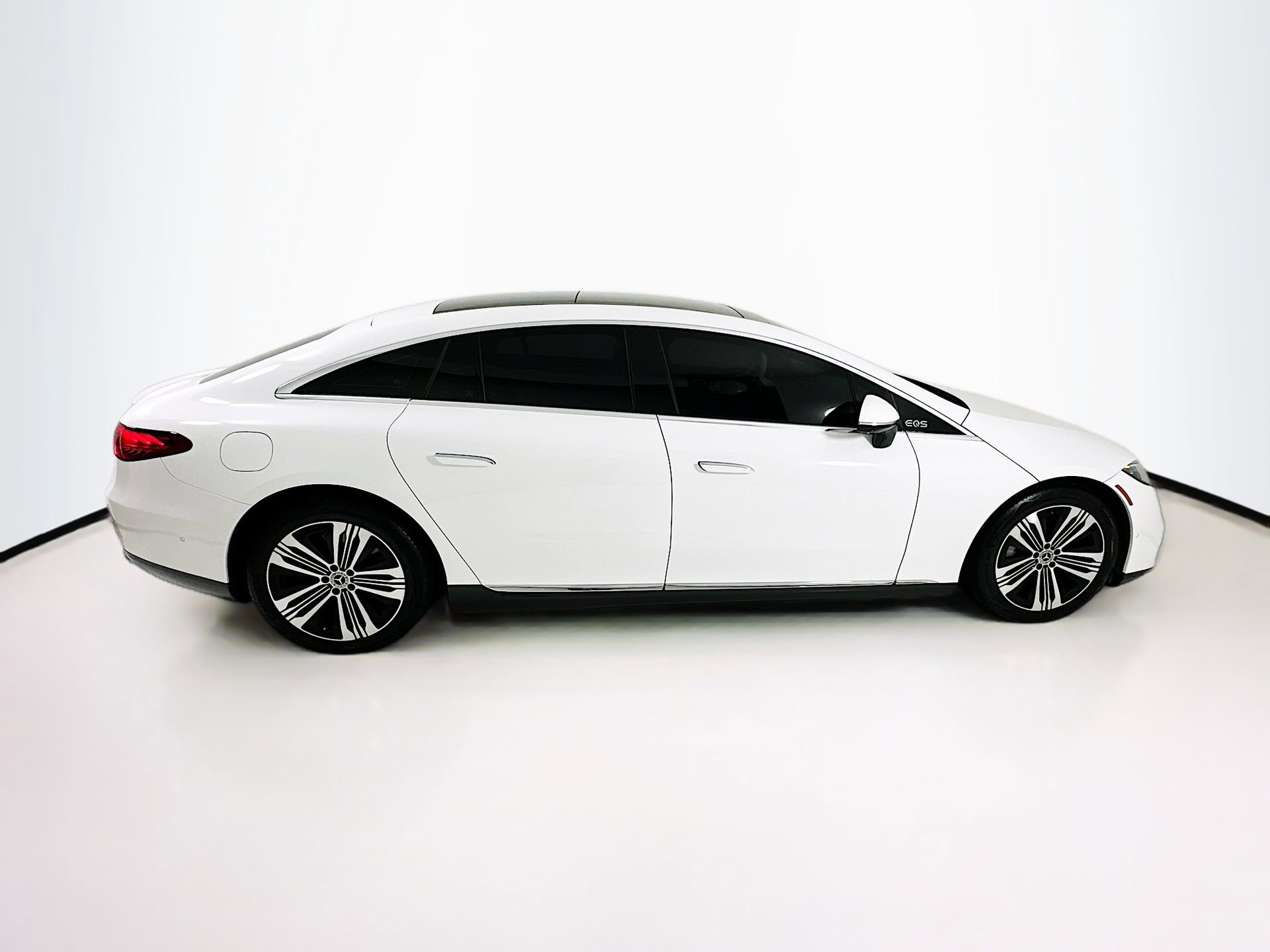 Used 2023 Mercedes-Benz EQS 450+ Sedan image 9