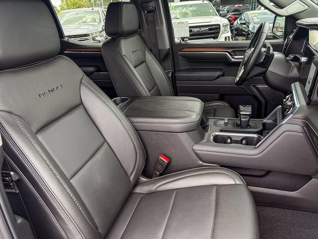 Certified 2025 GMC Sierra 1500 Denali w/ Technology Package AWD/4WD image 42