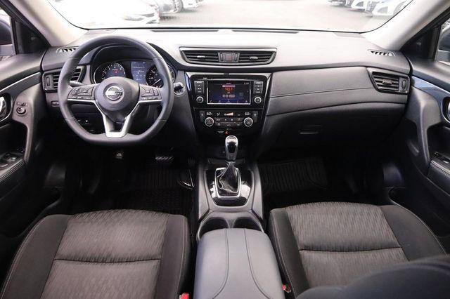 Used 2018 Nissan Rogue SV FWD image 22