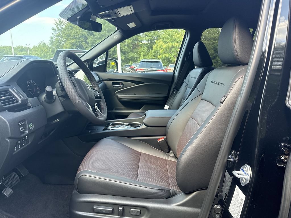 New 2026 Honda Ridgeline Black Edition image 13