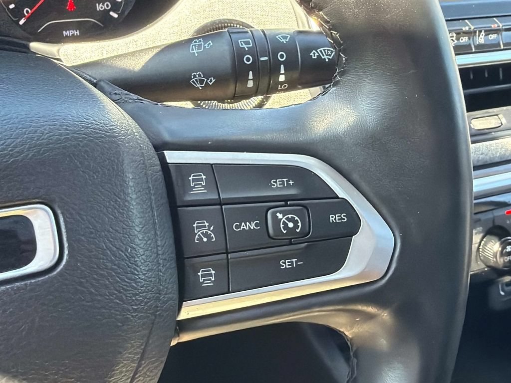 Certified 2022 Jeep Compass Latitude w/ Sun and Sound Group AWD/4WD image 23