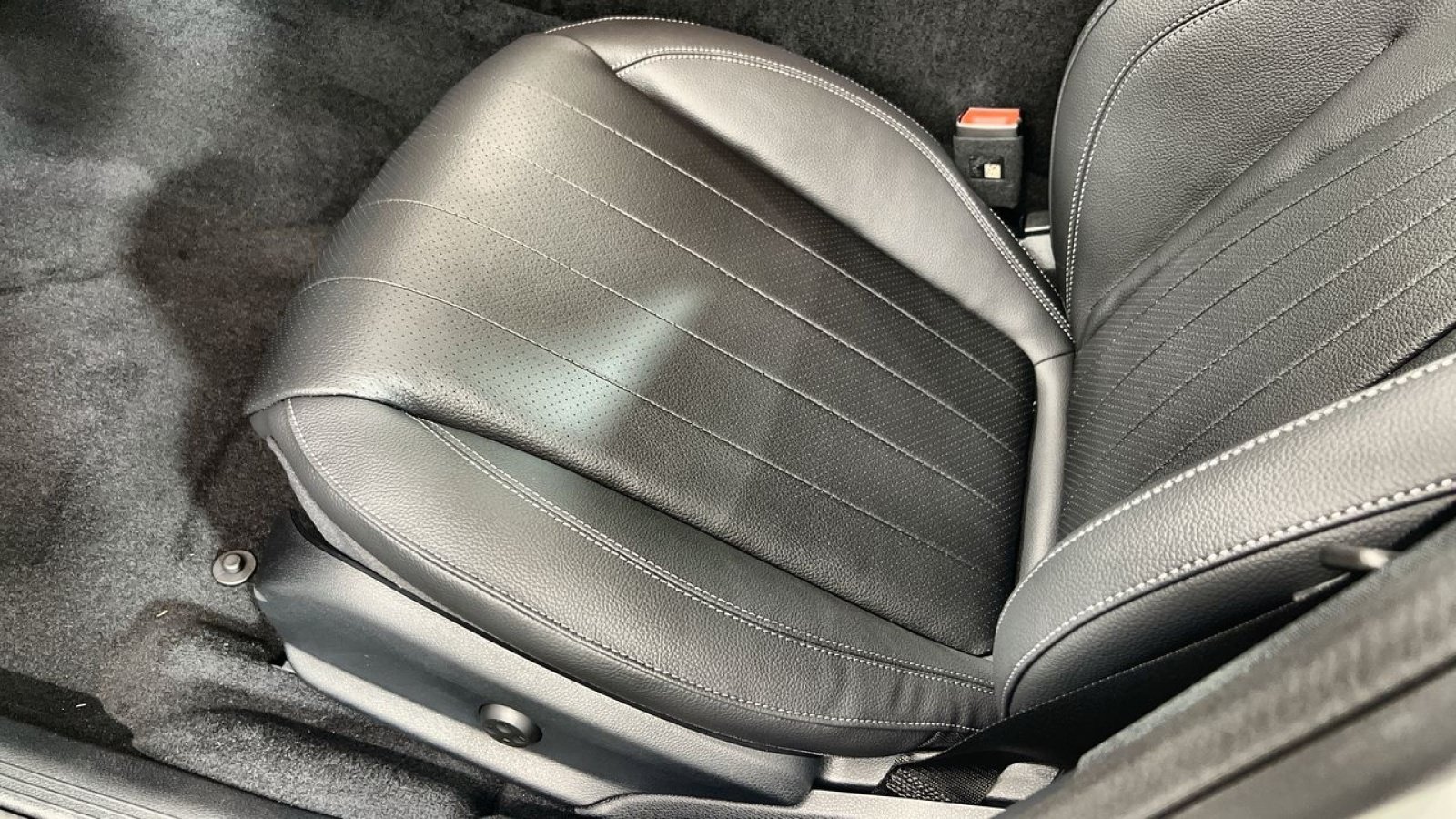 New 2023 Mercedes-Benz E 450 4MATIC Sedan image 22
