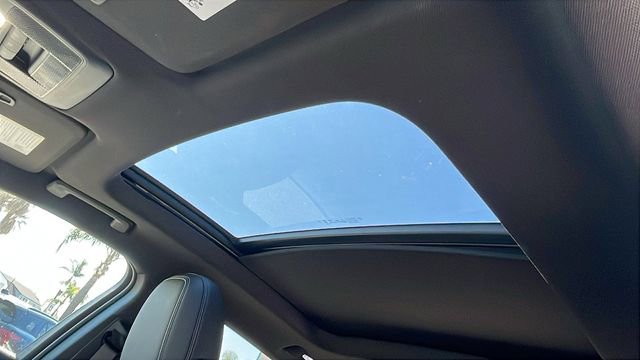 New 2026 Chevrolet Equinox EV LT AWD/4WD image 28