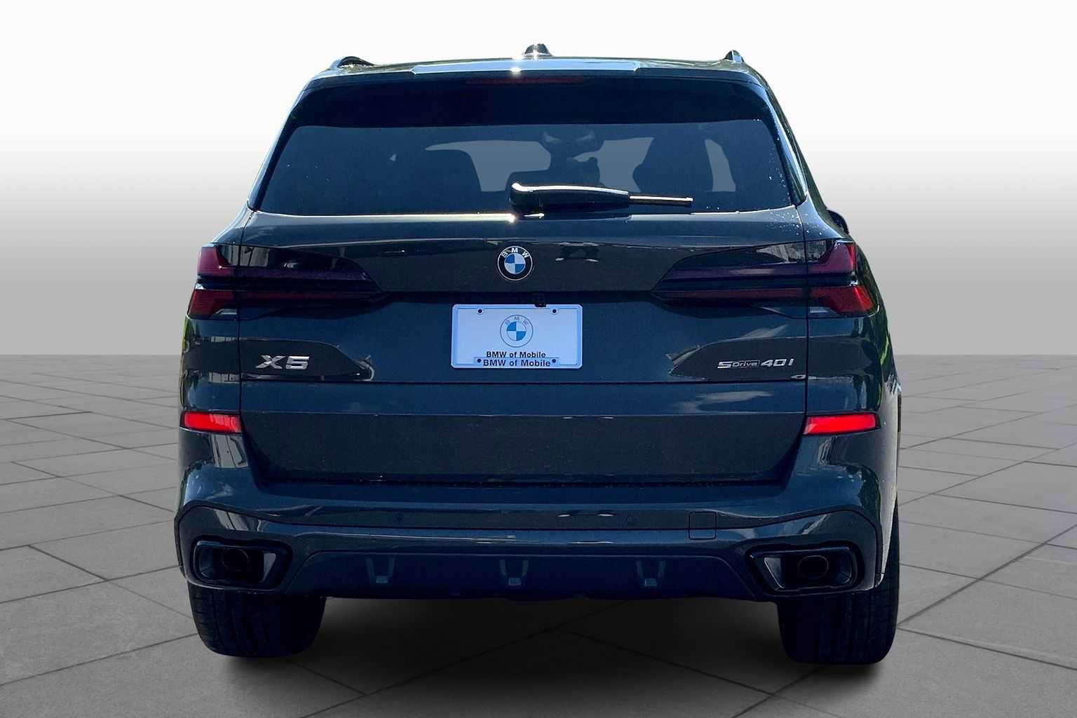 New 2026 BMW X5 sDrive40i image 4