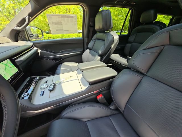 New 2025 Lincoln Navigator L Reserve w/ Jet Appearance Package AWD/4WD image 21