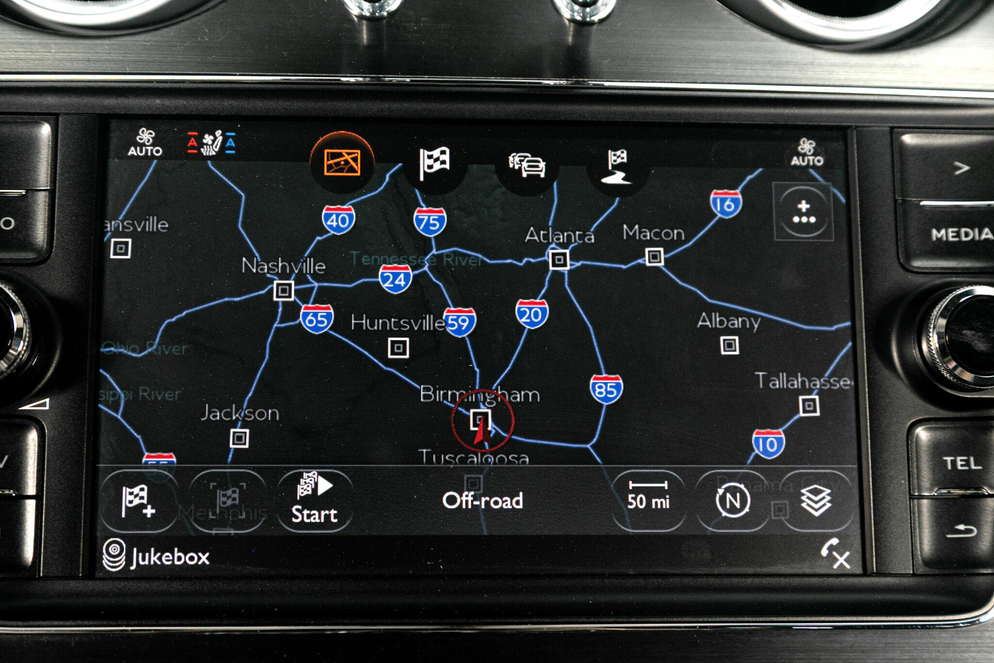 Used 2017 Bentley Bentayga image 14