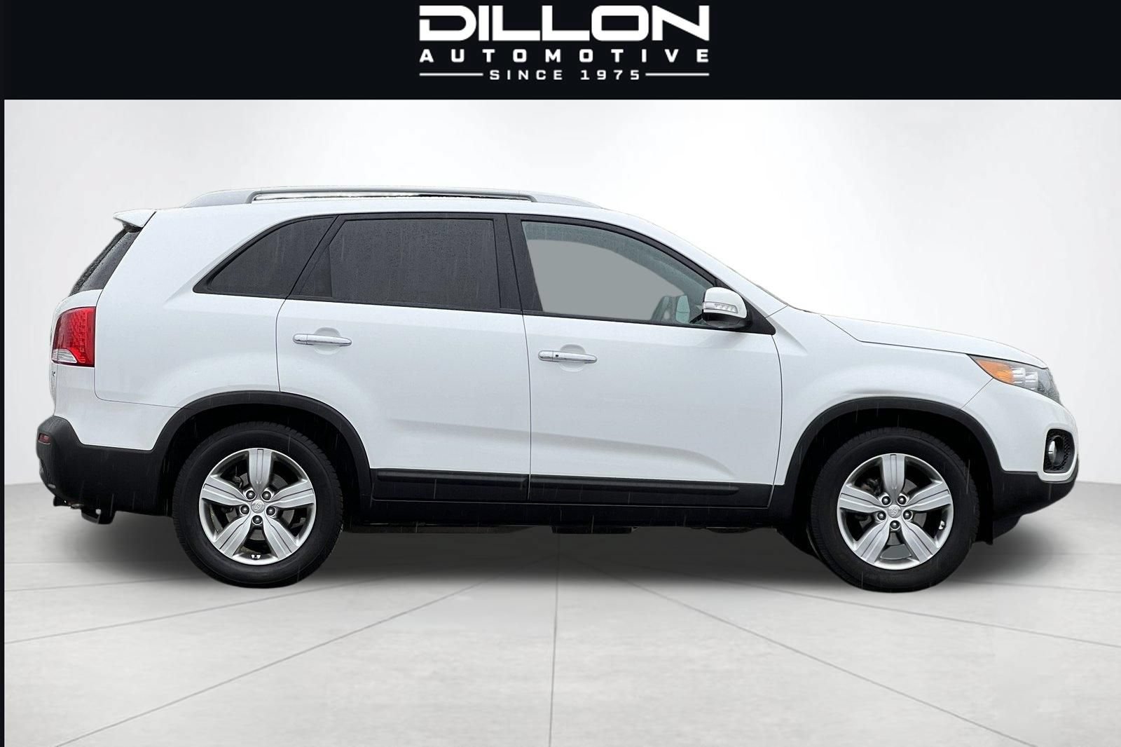 Used 2012 Kia Sorento EX w/ Premium Plus Pkg FWD image 3
