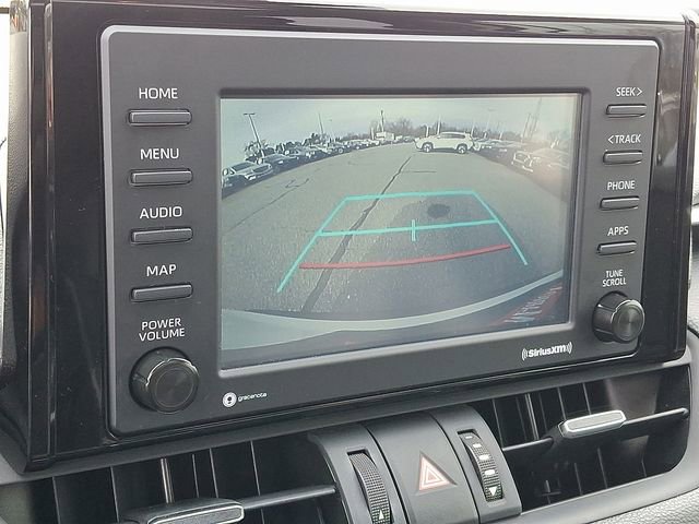 Used 2020 Toyota RAV4 XLE Premium image 15