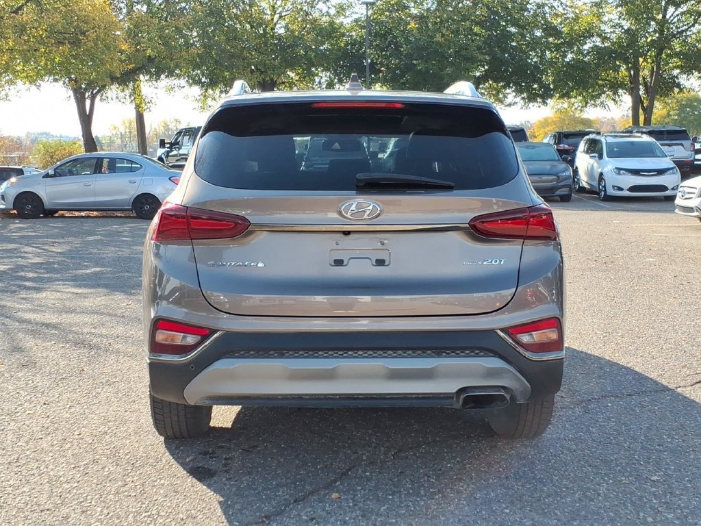 Used 2020 Hyundai Santa Fe Limited AWD/4WD image 4