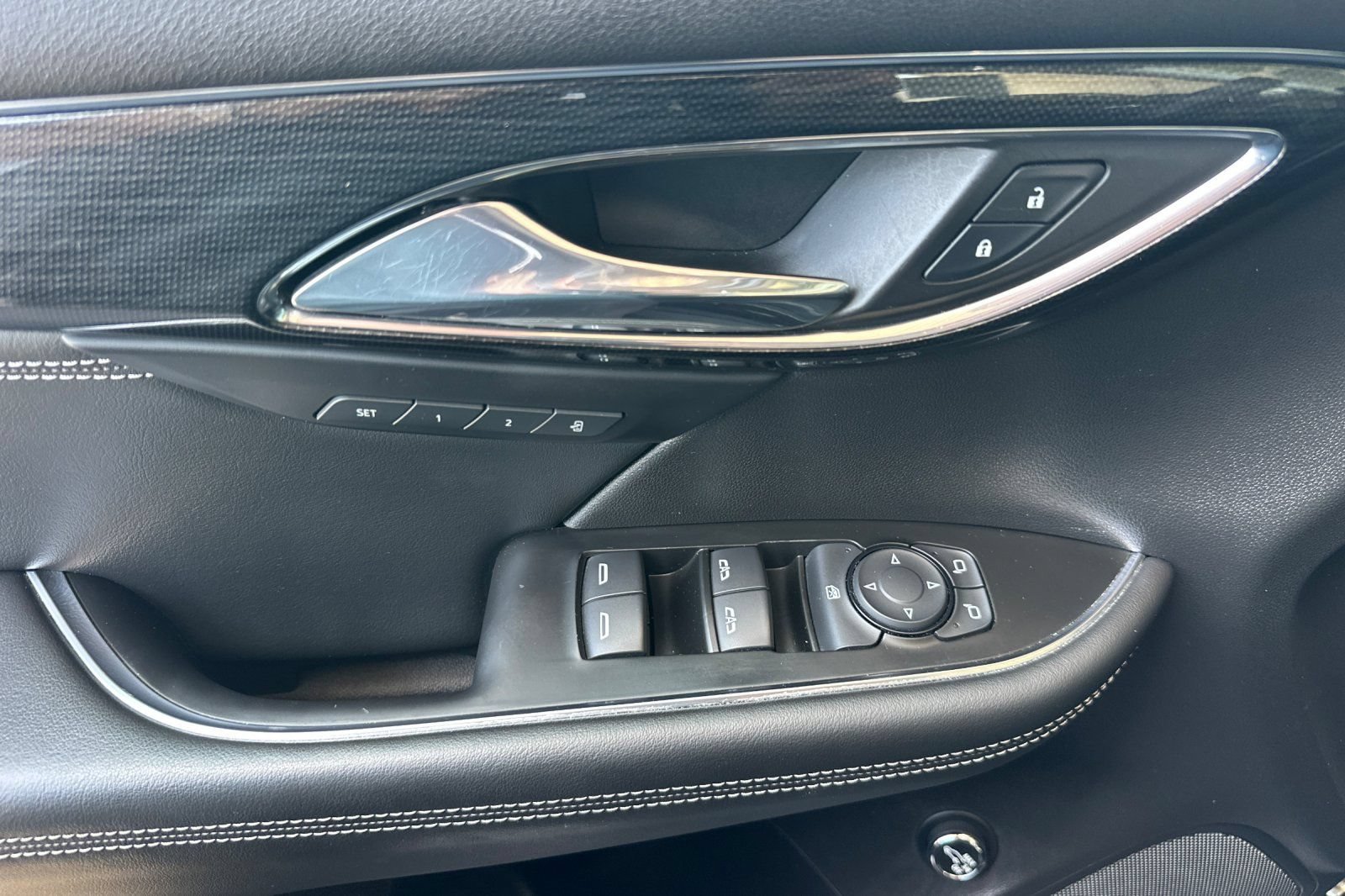 Certified 2023 Buick Envision Essence FWD image 11