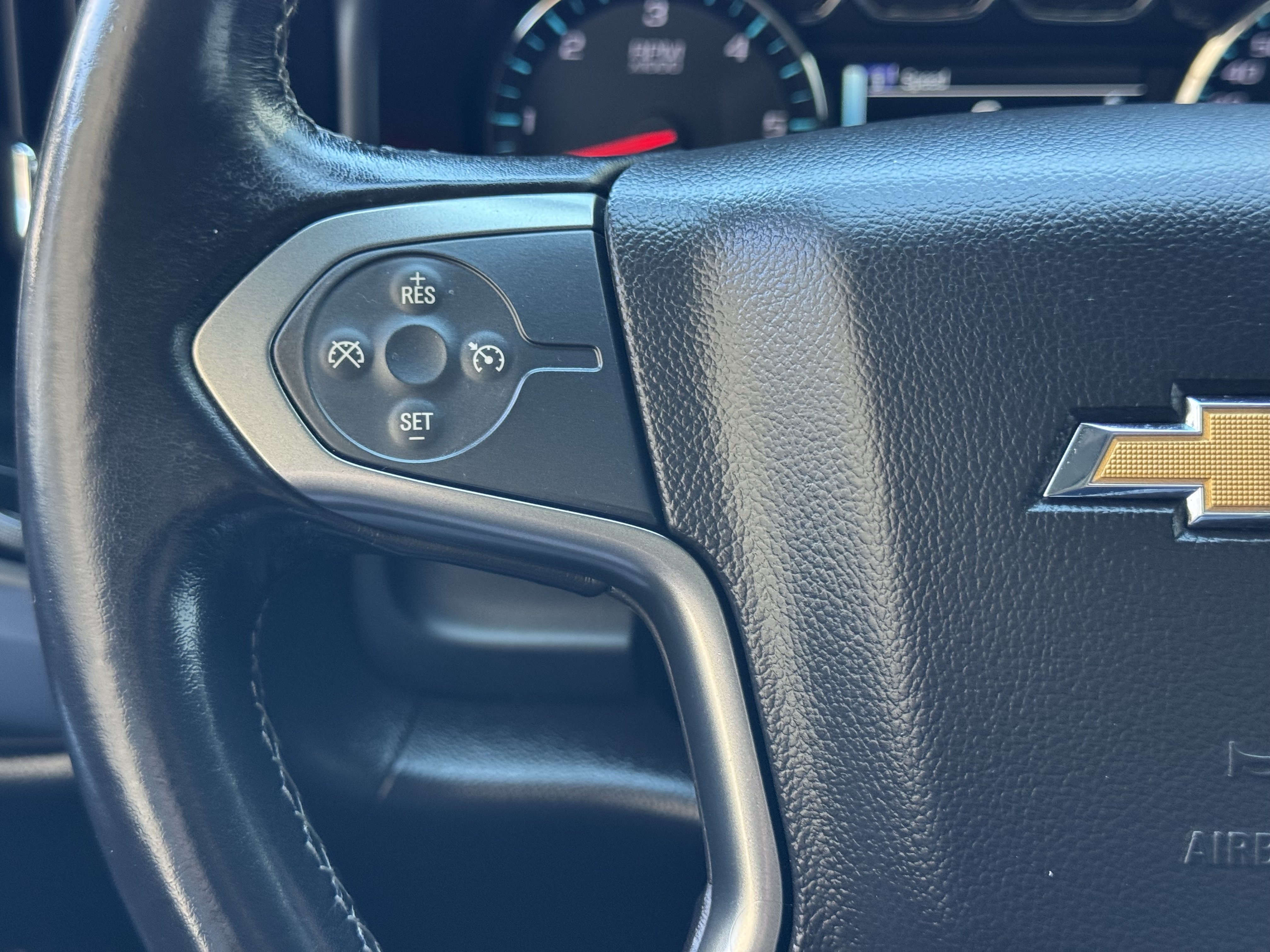 Used 2019 Chevrolet Silverado 1500 LT AWD/4WD image 29
