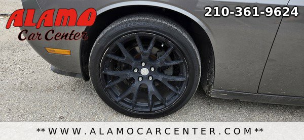 Used 2012 Dodge Challenger SXT RWD image 12