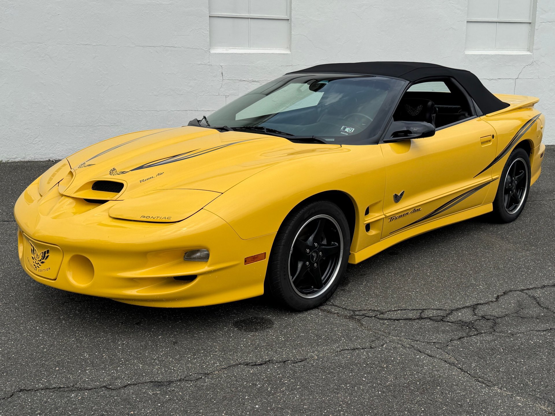 Used 2002 Pontiac Firebird Trans Am RWD image 25