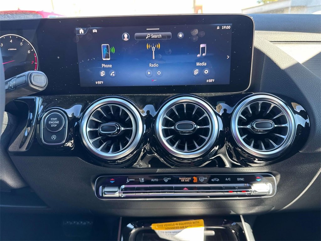 New 2026 Mercedes-Benz GLA 250 image 11