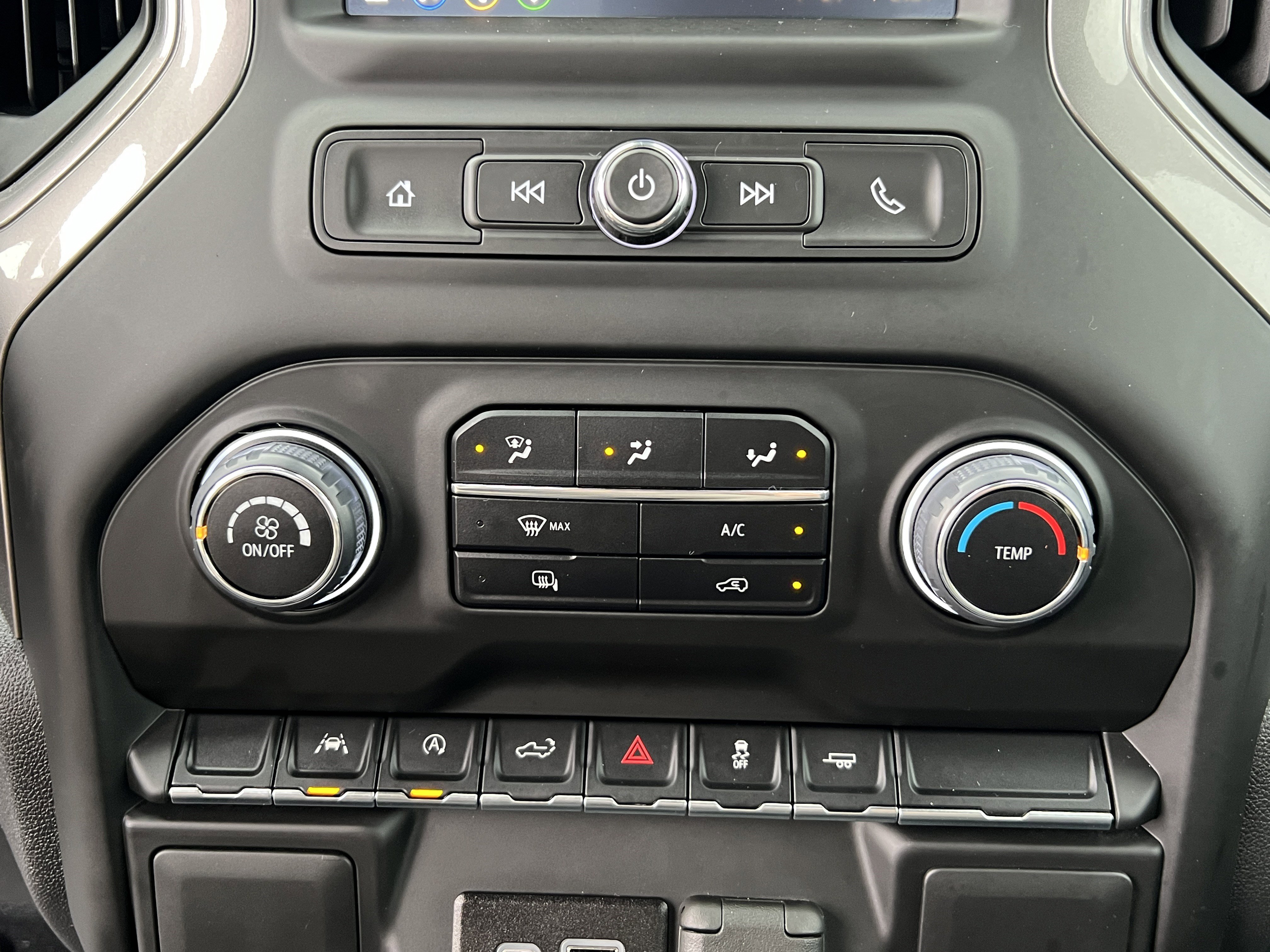 Used 2025 Chevrolet Silverado 1500 W/T RWD image 23