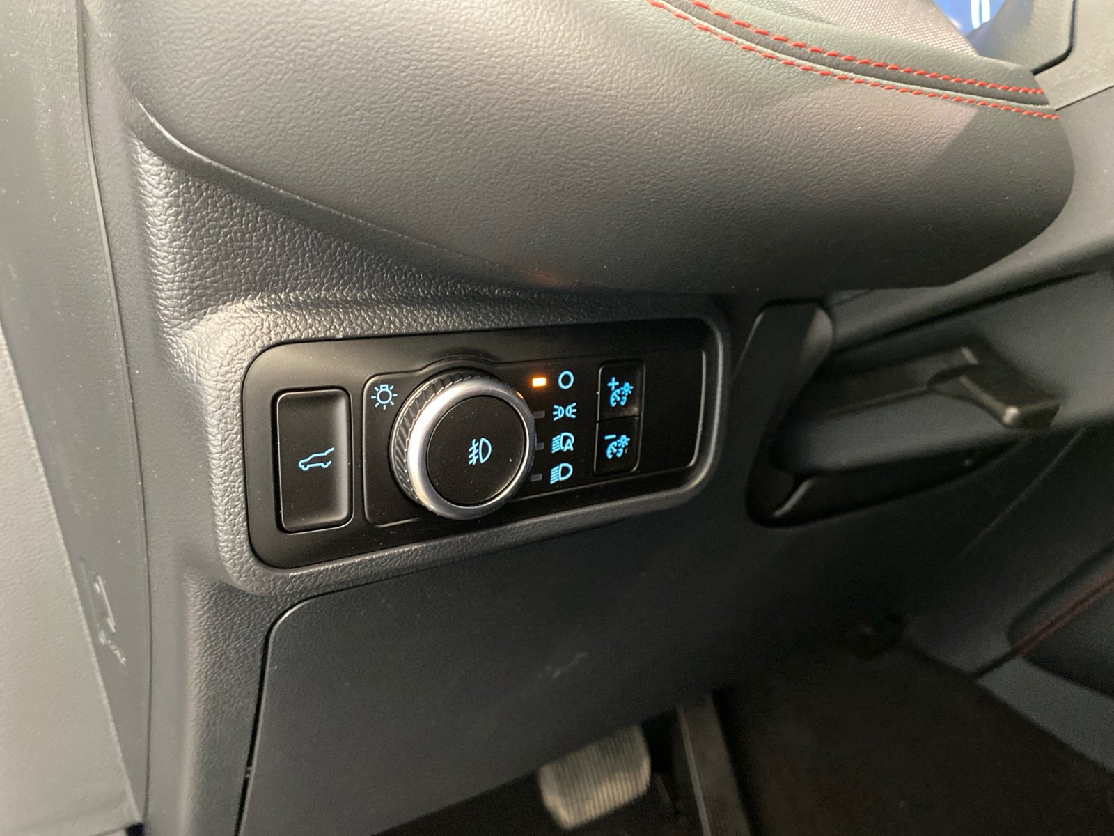 New 2026 Ford Explorer ST-Line w/ ST-Line Street Pack AWD/4WD image 48