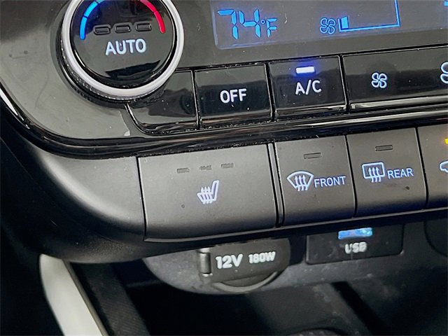 Used 2024 Hyundai Elantra Limited image 22