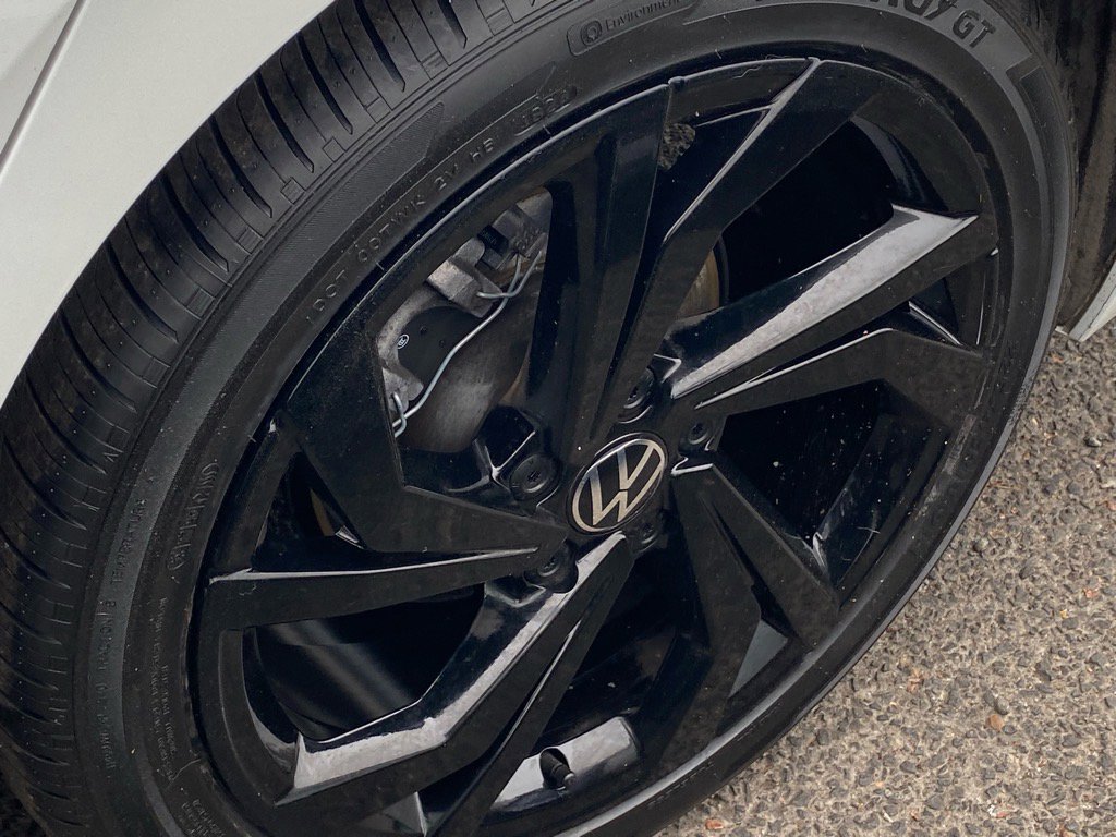 Certified 2025 Volkswagen Jetta SE image 21