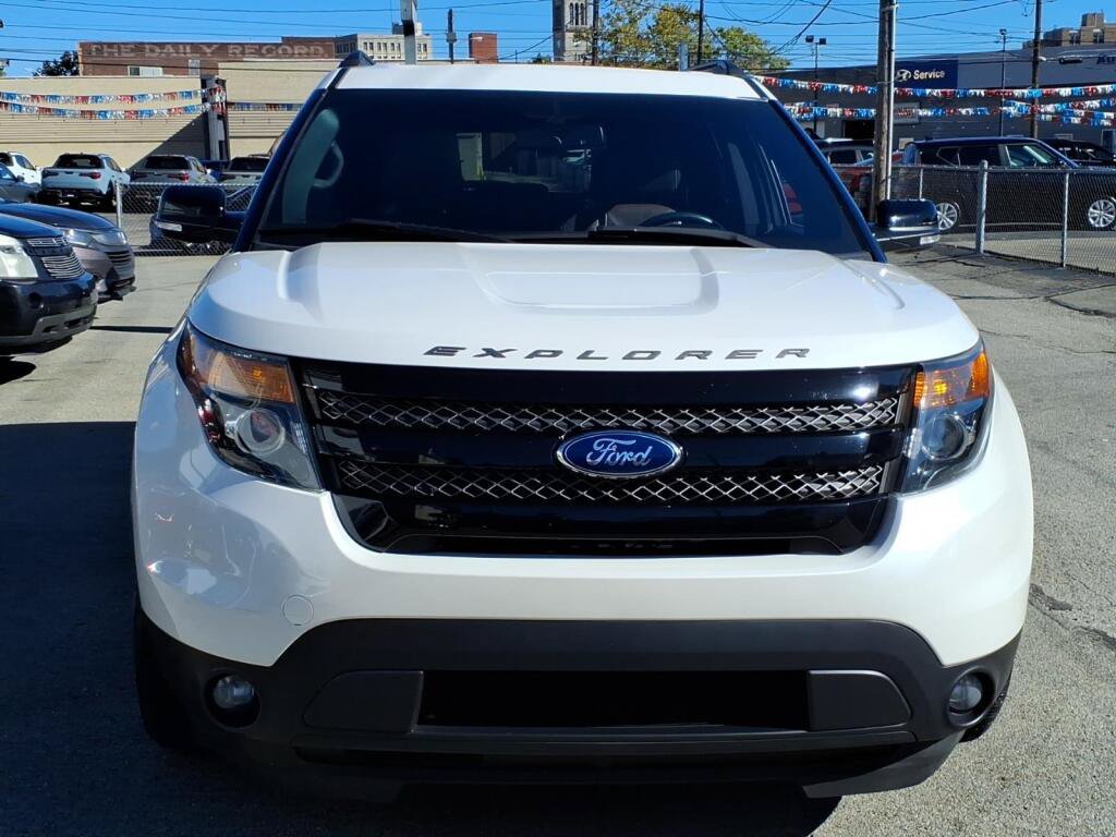 Used 2015 Ford Explorer Sport w/ Equipment Group 401A AWD/4WD image 2