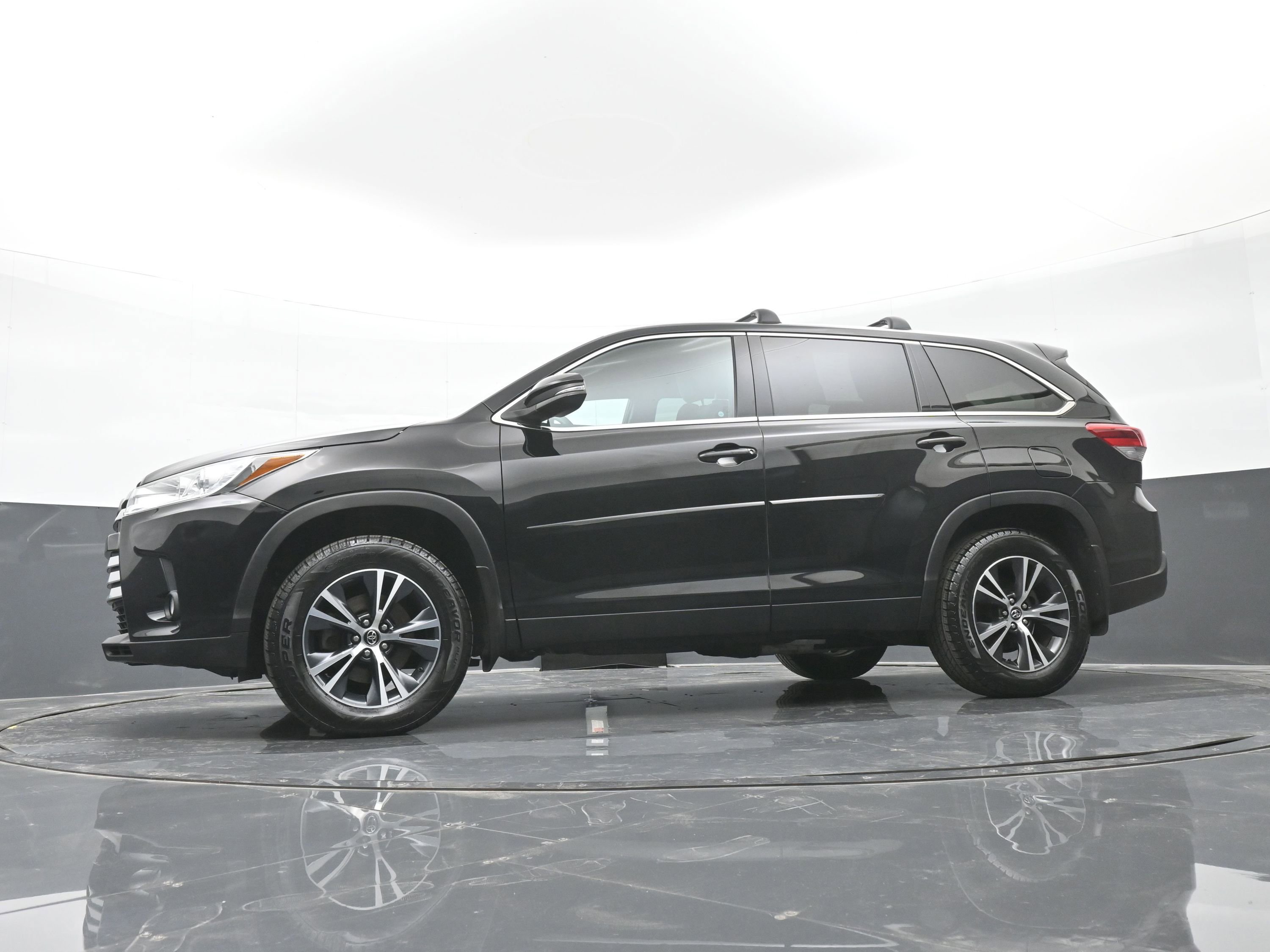Used 2019 Toyota Highlander Plus image 40