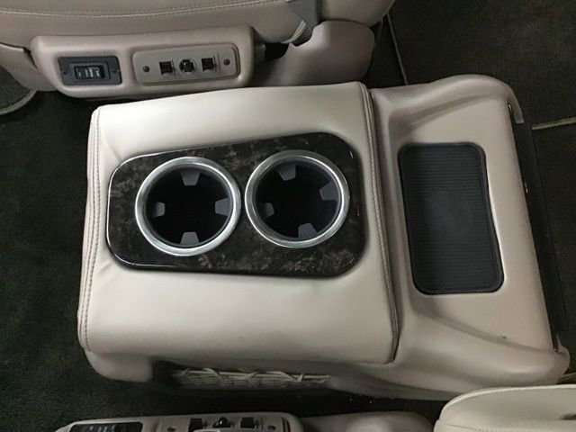 Used 2023 Chevrolet Express 2500 image 25