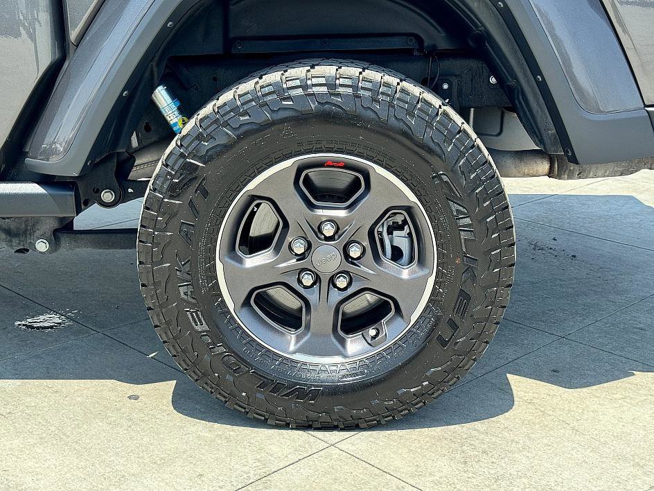 Used 2022 Jeep Gladiator Sport image 16