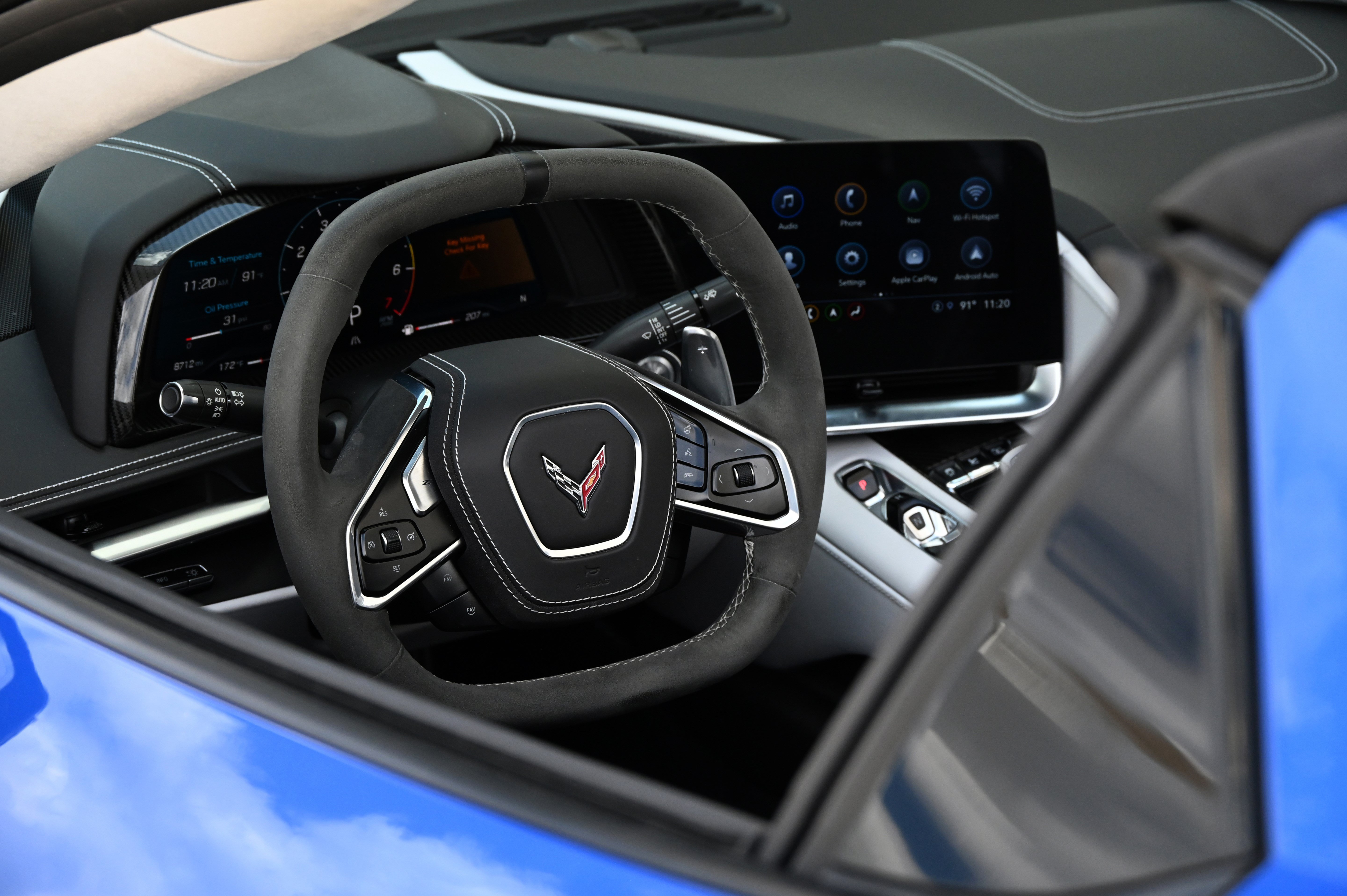 Used 2022 Chevrolet Corvette Stingray Premium Conv w/ Z51 Performance Package RWD image 32