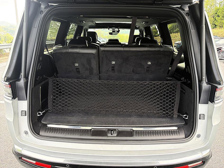 Used 2023 Jeep Grand Wagoneer 4WD w/ Flexible Seating Group image 24
