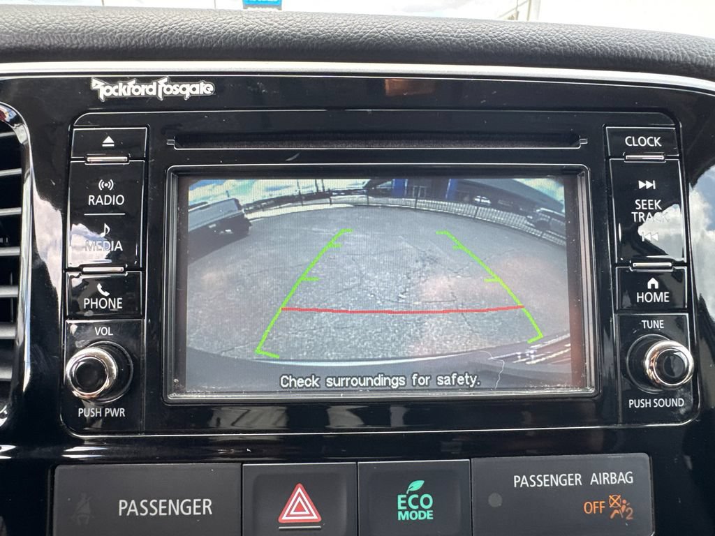 Used 2016 Mitsubishi Outlander SEL FWD image 30